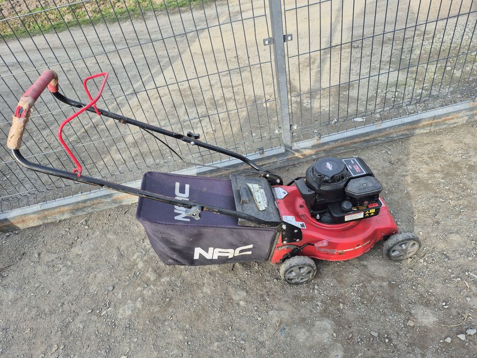 Mała kosiarka spalinowa nac