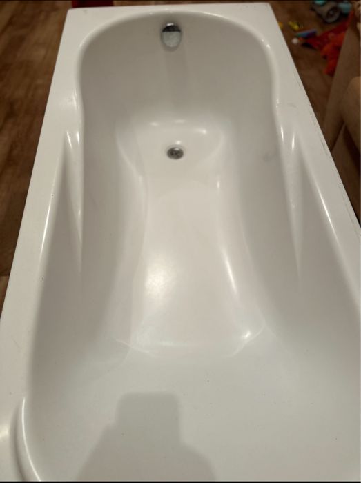 Ванна  акрилов в ідеальному стані