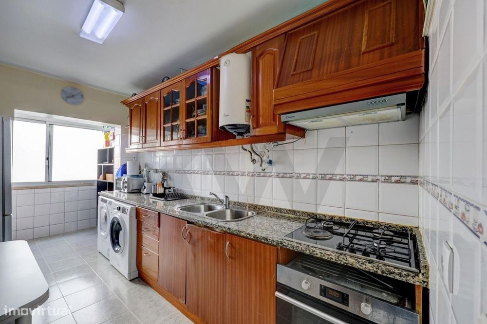 Apartamento T2 em Alverca com Ar Condicionado – Pronto a Habitar