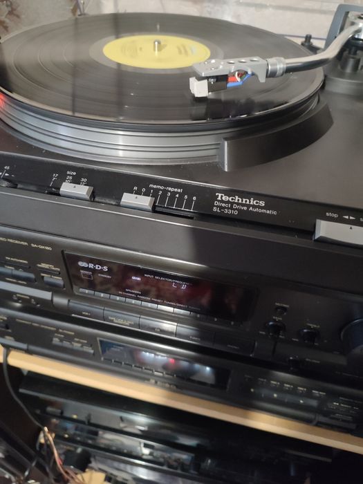 Проигрыватель technics SL-3310