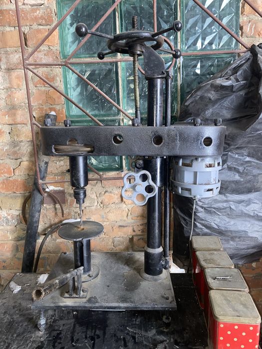 Свірлільний станок