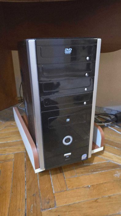 Монітор+Копьютер +мишка та клавіатура