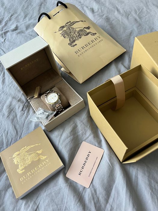 Годинник Burberry - 26мм - оригінал - вживаний