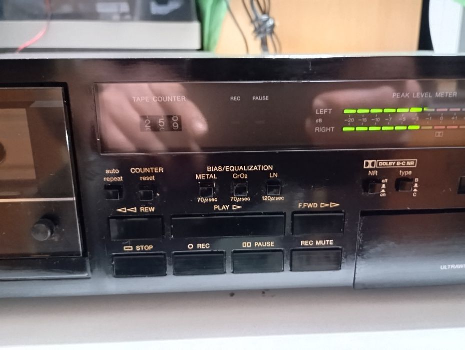 Sprzedam magnetofon Harman Kardon Td  302..