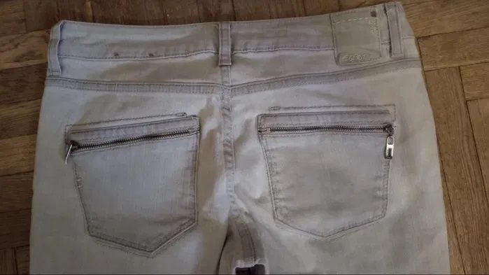Джинсы на девочку прямые esprit светло серые 44