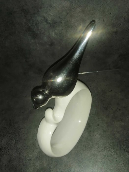 figurka z ptaszkiem porcelanowa