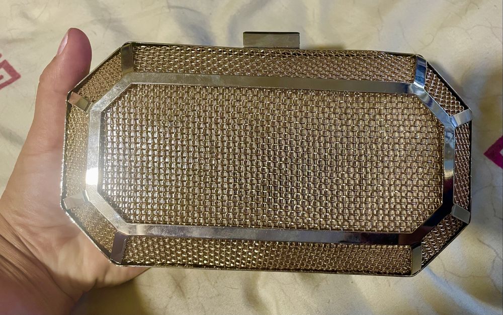 Клатч золотой новый