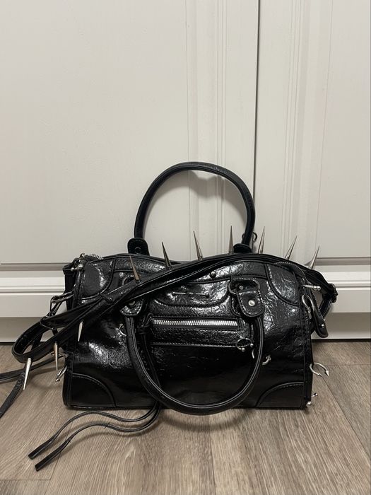 Сумка с шипами, сумка city bag type, сумка opium, сумка с пирсингом