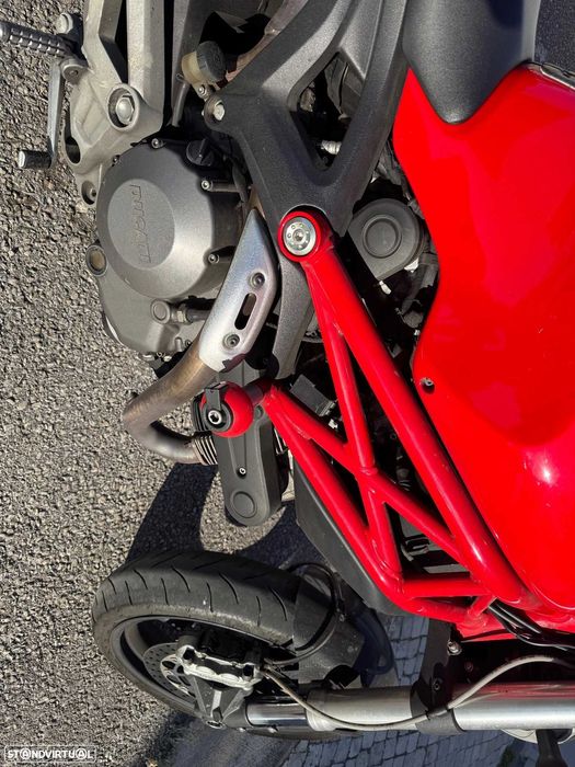 Ducati Monster 696 S