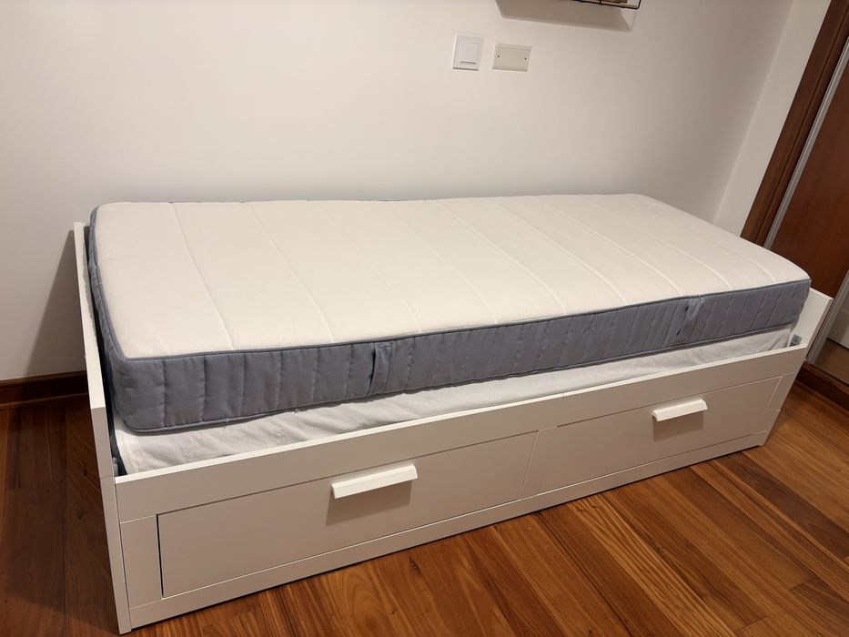 Cama Brimnes IKEA