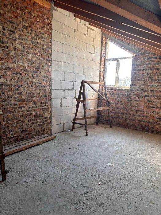 Пропозиція реально унікальна- Дворівнева квартира + комерція 22 м²