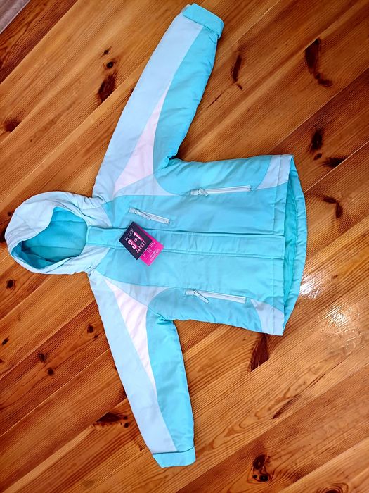 Ветровка для девочки Place