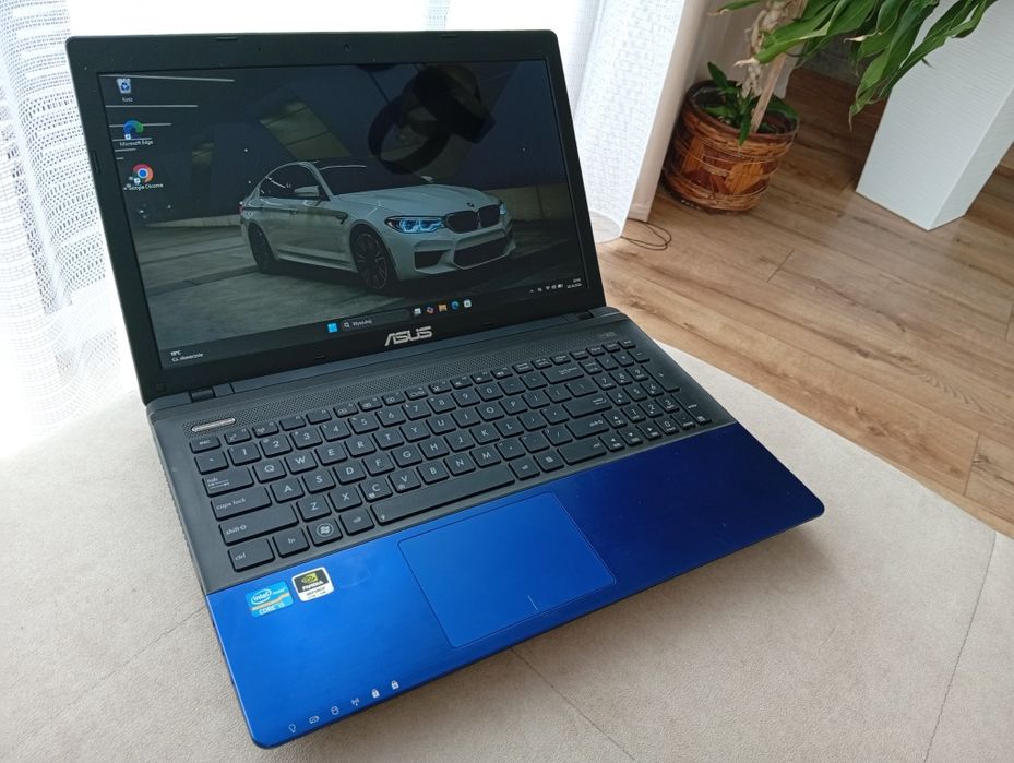 Laptop  i5 w pięknym kolorze SSD  Asus , bateria , ram 8gb
