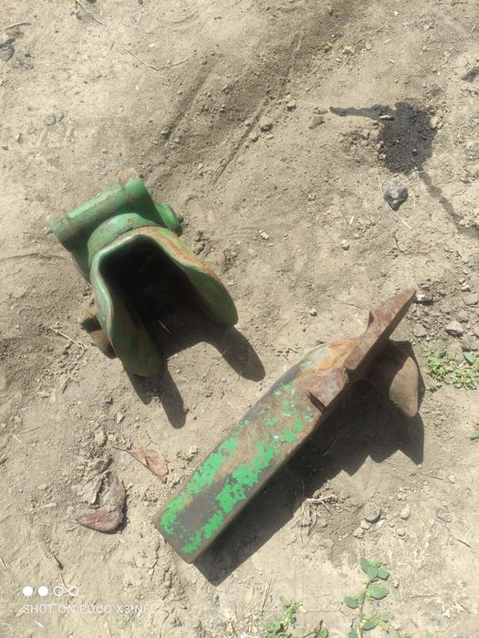 Фаркоп, тяговий брус на трактор JD 2850