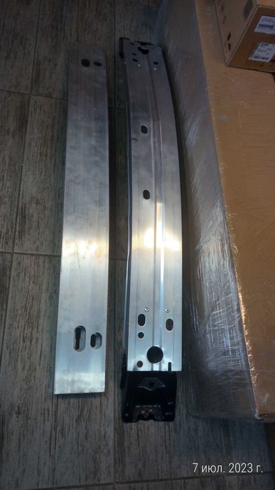 Усилитель бампера Camry 70 Lexus ES NX RX RAV 4 Venza