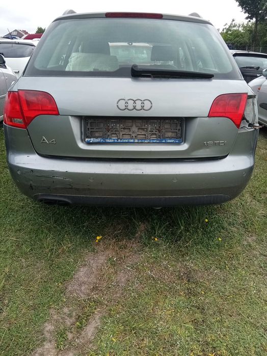 Audi A4 B7  zderzak tył LY7G