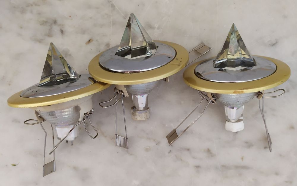 Точкові світильники.