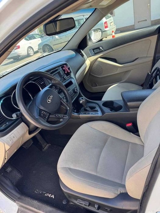 Kia Optima 2013 Автомат III покоління/TF  •  2.4GDI AT (201 к.с.)  •  Base
