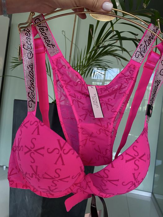 Рожевий комплект білизни Victorias Secret Женское белье