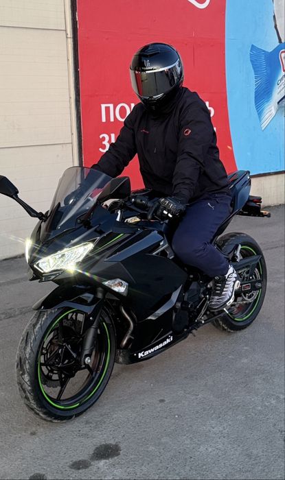 Kavasaki ninja 400r