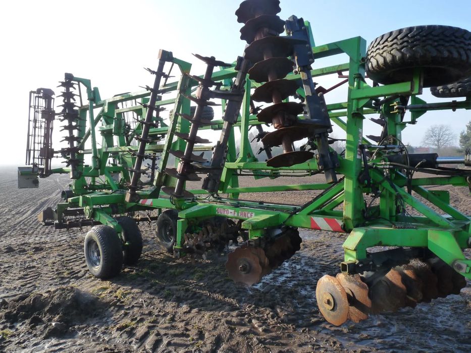 BRONA TALERZOWA AGREGAT UPRAWOWY  brona talerzowa duro-france agregat uprawowy