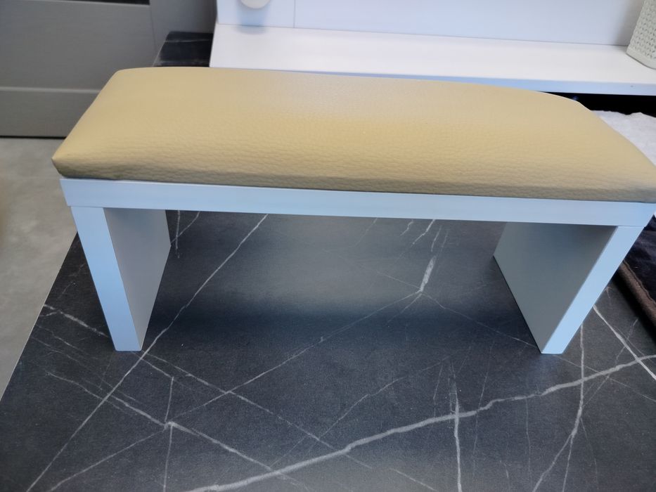 Подіум для педикюра, тринога педикюра, підлокітник