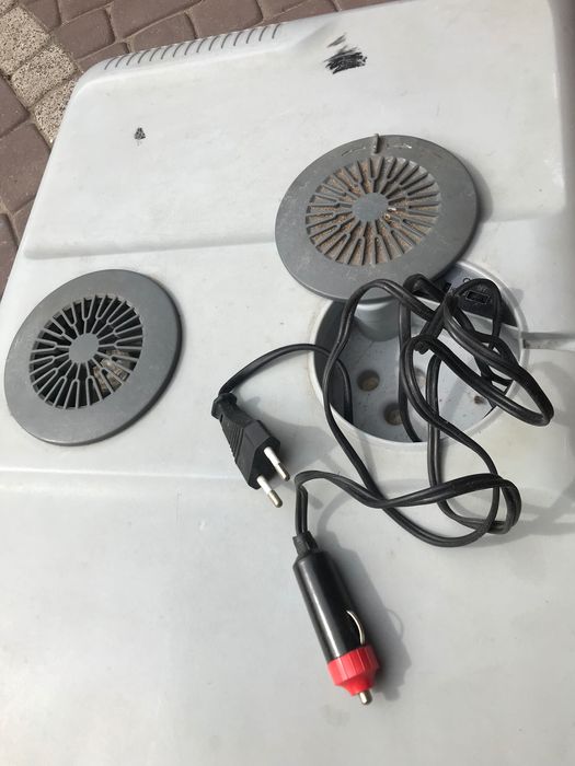 Lodówka turystyczna samochodowa