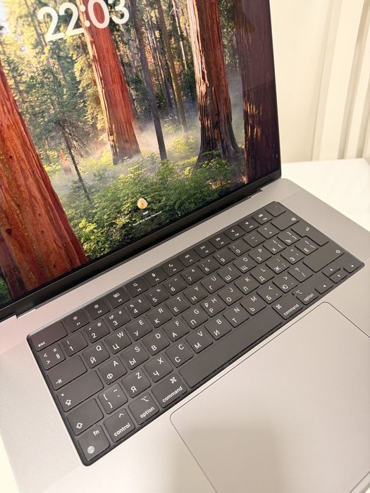 Apple MacBook Pro 16" 2021 M1 PRO / 16 GB / 512 GB SSD / Space Grey