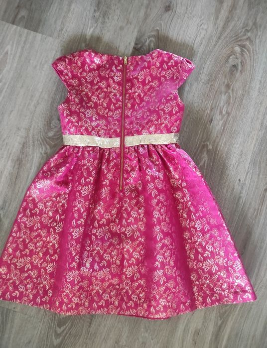 Сукня святкова на дівчинку