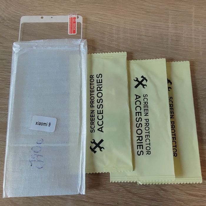 Etui do Xiaomi mi 9 wraz z szkłem hartowanym