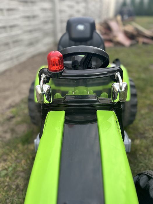 Sprzedam zabawkowy traktor