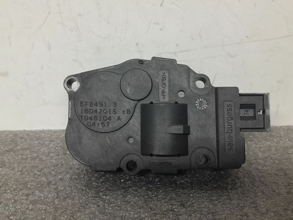 Motor da comporta da sofagem BMW 4 Gran Coupe (F36)