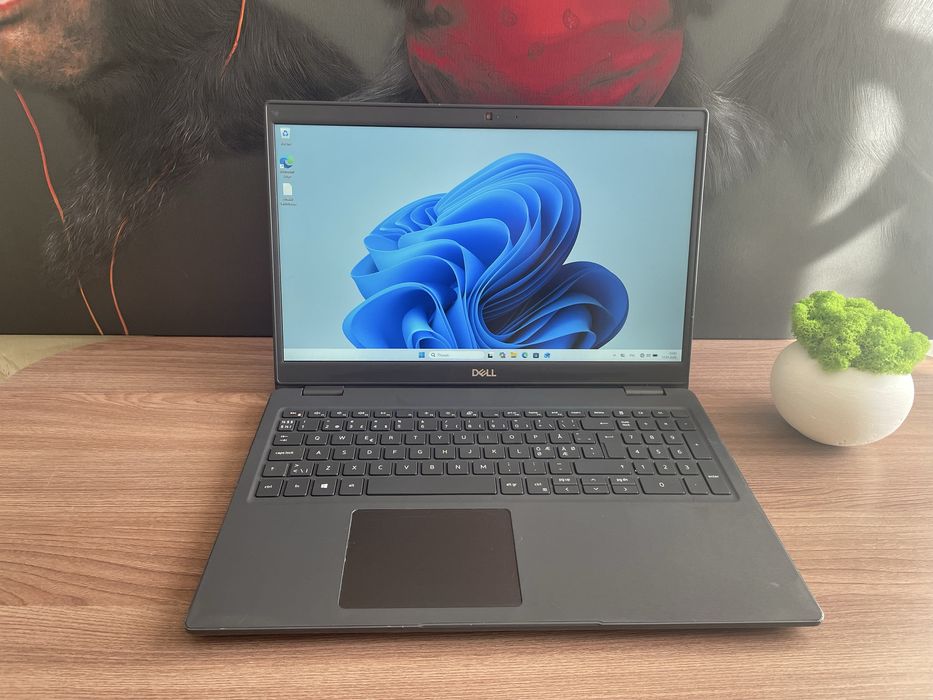 Сучасний потужний ноутбук Dell/i3-10110/SSD/ FHD IPS/ батарея 6 годин!