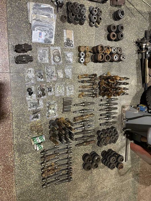 Шестерні, вали, вилки КПП УАЗ 452, УАЗ 469, УАЗ 3151, УАЗ 3303
