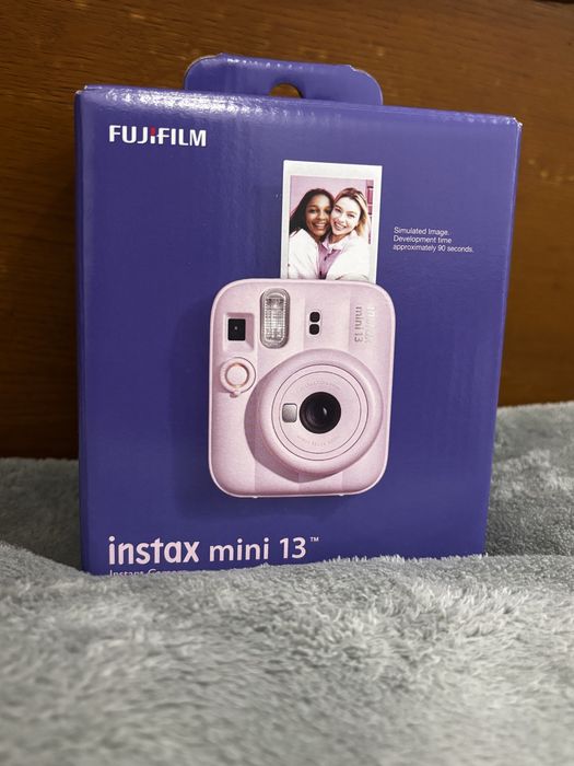 Фотоапарат Instax mini 13
