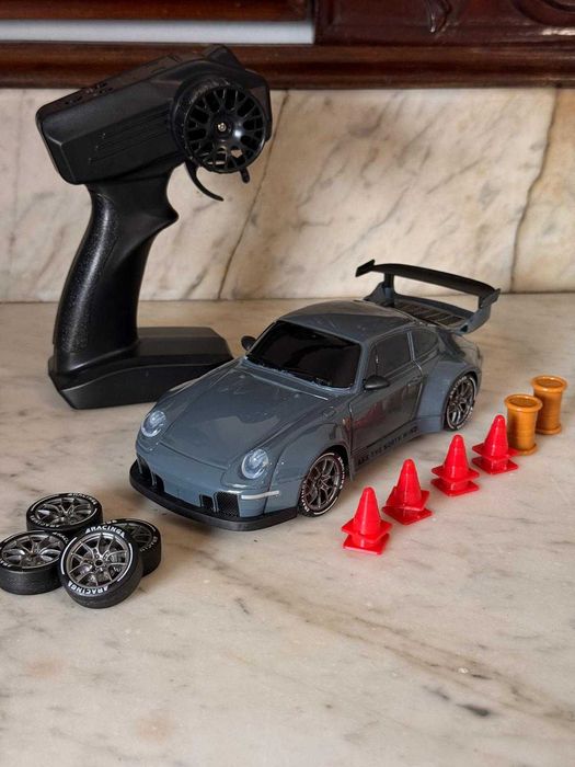 Mini Carro de Drift RC 1:24