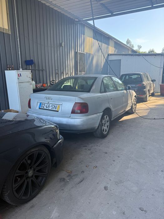 Audi A4 de 95 a precisar pintura