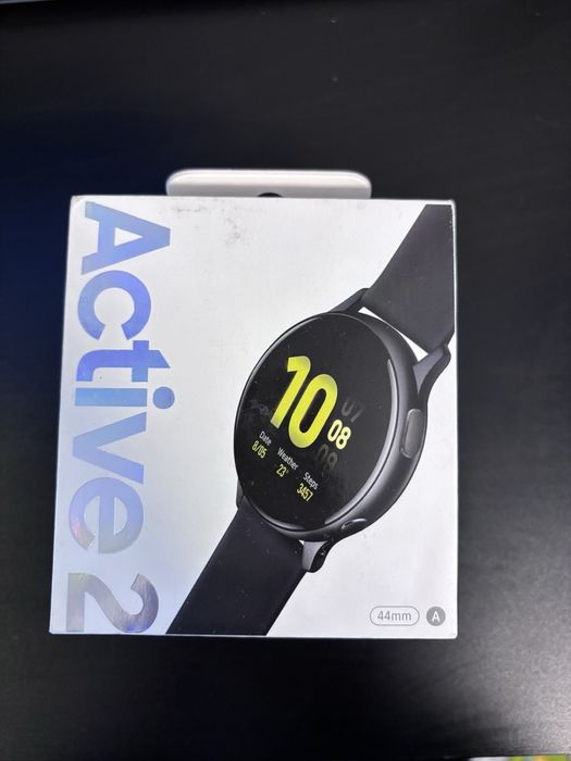 Samsung galaxy watch active 2 хороший стан