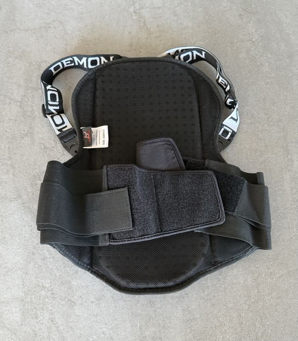 Захист спини Demon