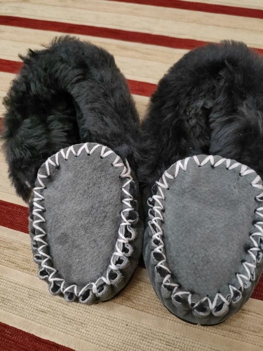 Продам нові дитячі тапочки