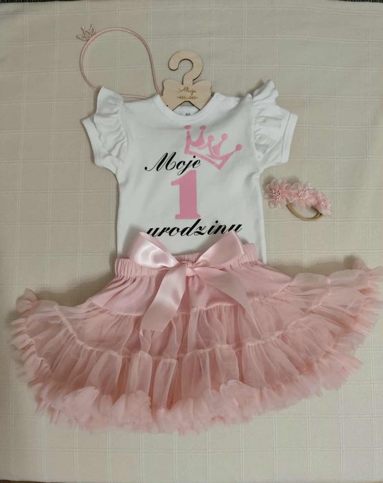 Odzież dziecięca na roczek