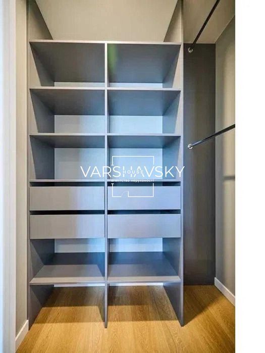 Продаж 1к квартири з ремонтом  ЖК «Варшавський Плюс» Виговського 40/12