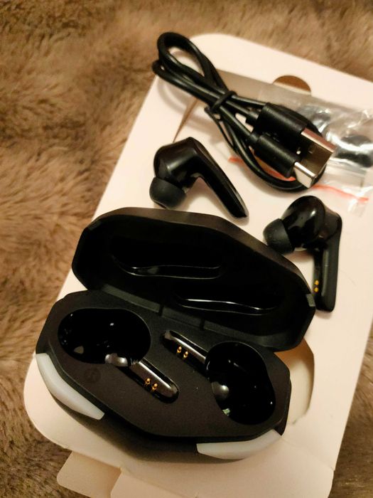 Auriculares Nplay novos, nunca usados