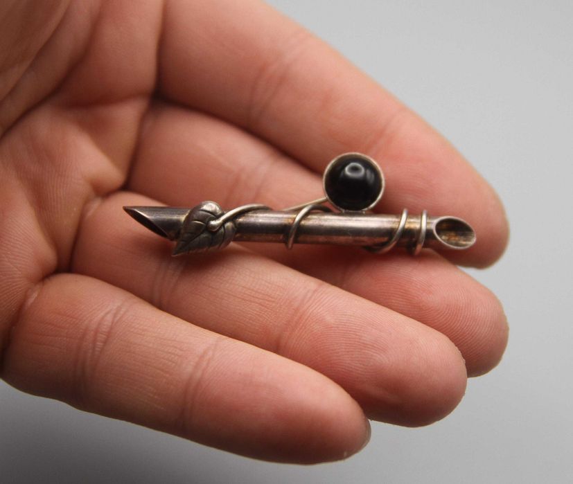 Piękna stara broszka srebro 925 waga 6,3gram.