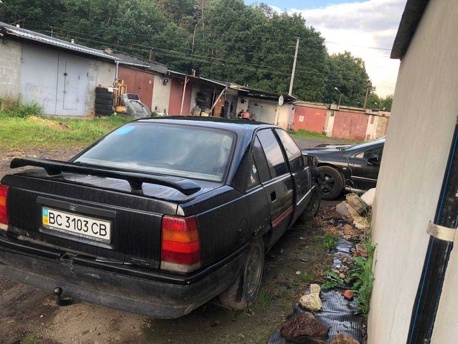Opel Omega A 2.4 1989