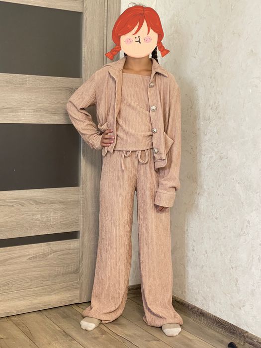 Костюм для дівчинки