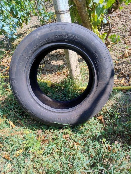 Дві шини Michelin 185/65/14