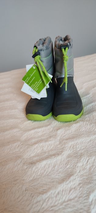 Sprzedam buty zimowe 4F rozmiar 23/24 ocieplane