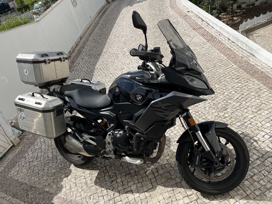 BMW F900XR Triple Black nacional extras