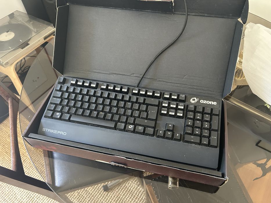 Teclado OZONE STRIKEPRO gaming